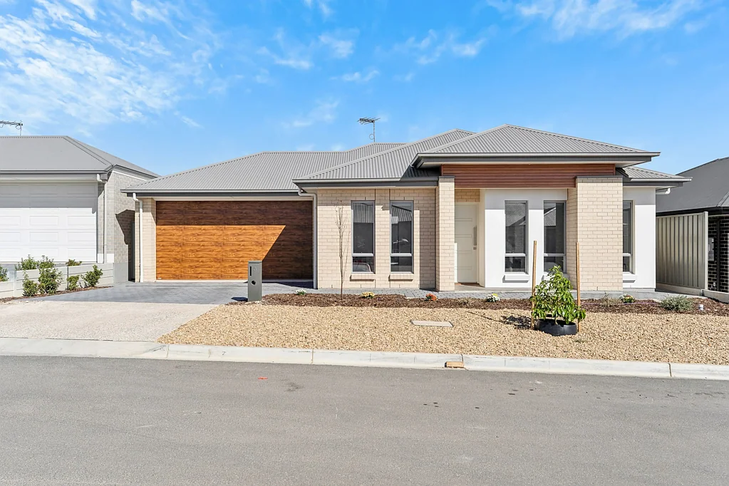 3 Inverhuron Place, Seaford Heights, SA 5169