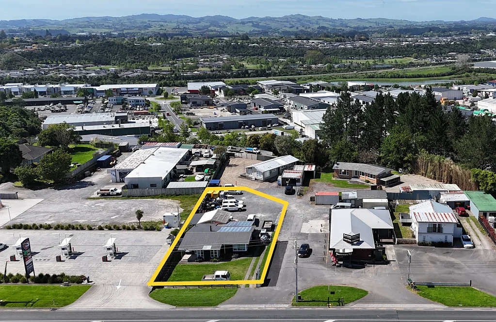 Tauriko Road front SH29 office & yard
