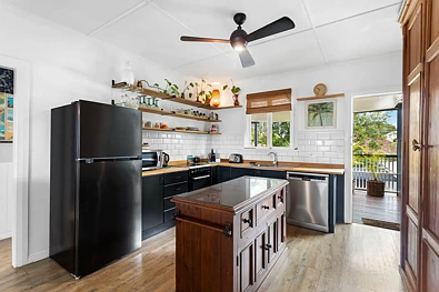 Kitchen - 2/6 Baldwin Street, Scarborough, QLD 4020
