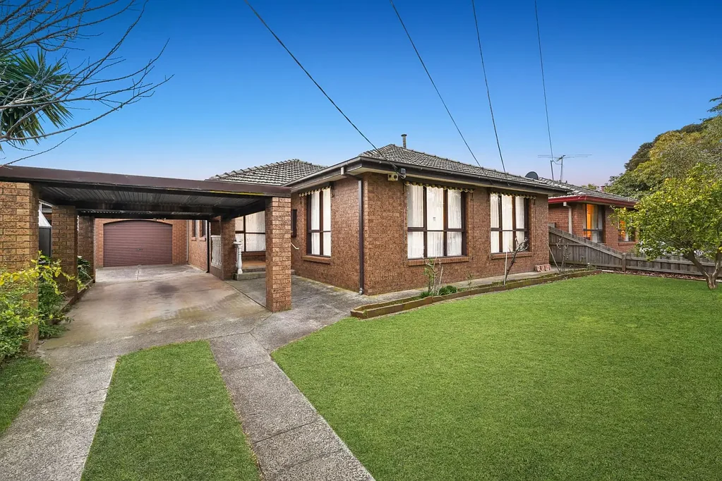 Springvale South 4ਬੈੱਡਰੂਮ The Brief: Endless potential in a quiet tree-lined locale