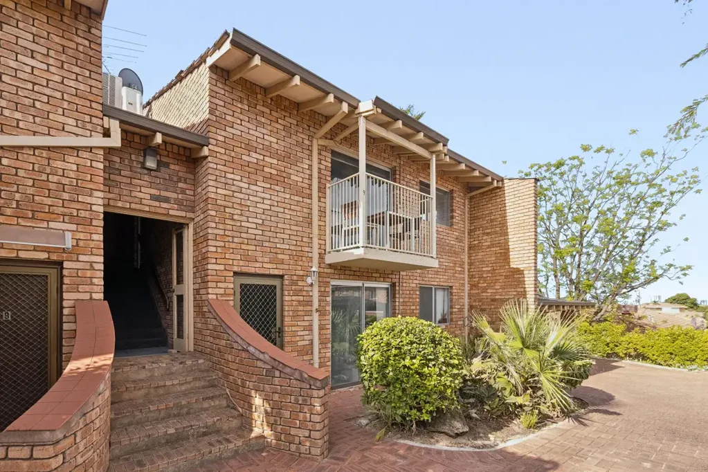 Yokine 2ਬੈੱਡਰੂਮ UNDER OFFER!!!