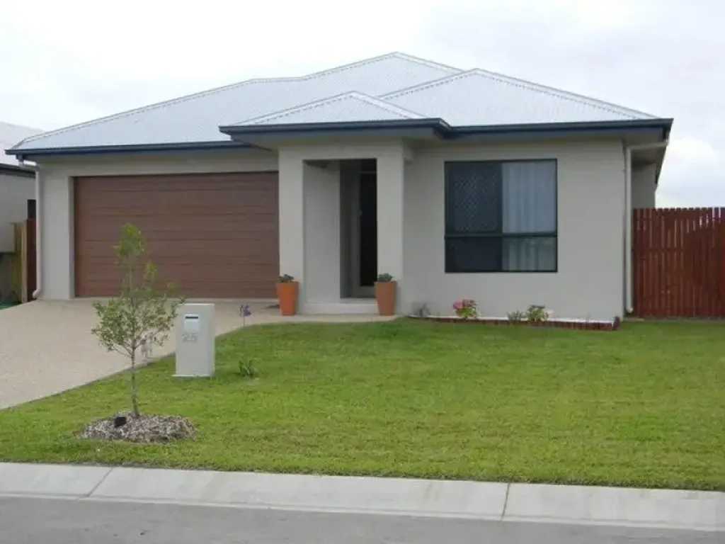 25 Boult Crescent, Burdell, QLD 4818