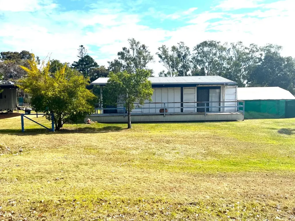 8 Crawshay Street, Bell, QLD 4408