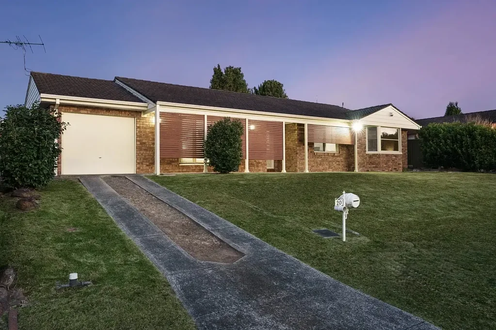 Spacious Family Home with Pool & Entertaining Area