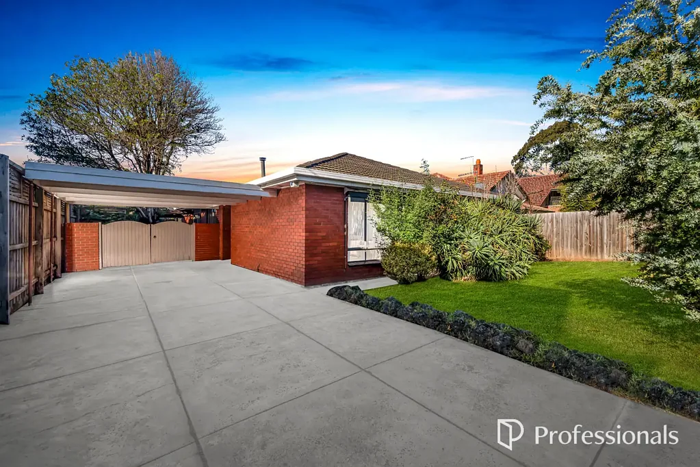 Hawthorn 4房 市中心珍稀地块 426m²优质地皮 紧邻名校 Scotch College 交通便捷 生活精英 蓝筹潜力无限 Blue-Chip Hawthorn Opportunity | Prime Position, Endless Potential