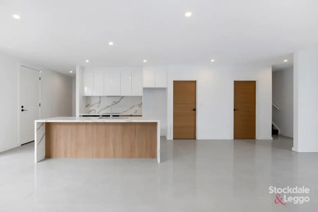 Modern Coastal Townhouse