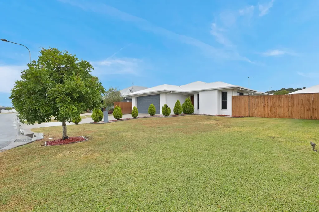37 Almora Drive, Beaconsfield, QLD 4740