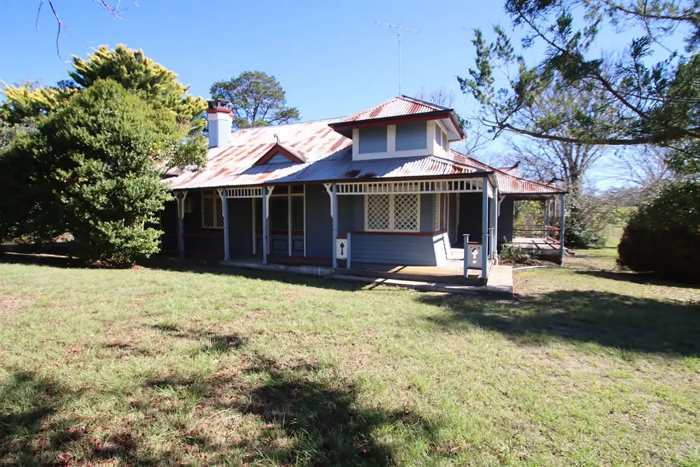 Tenterfield 5房  ‘Willowbank’ Historic Character Home