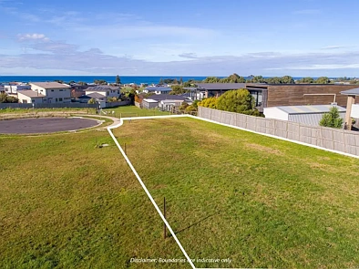 Apollo Bay PRIZED SPACIOUS COASTAL SETTING!
