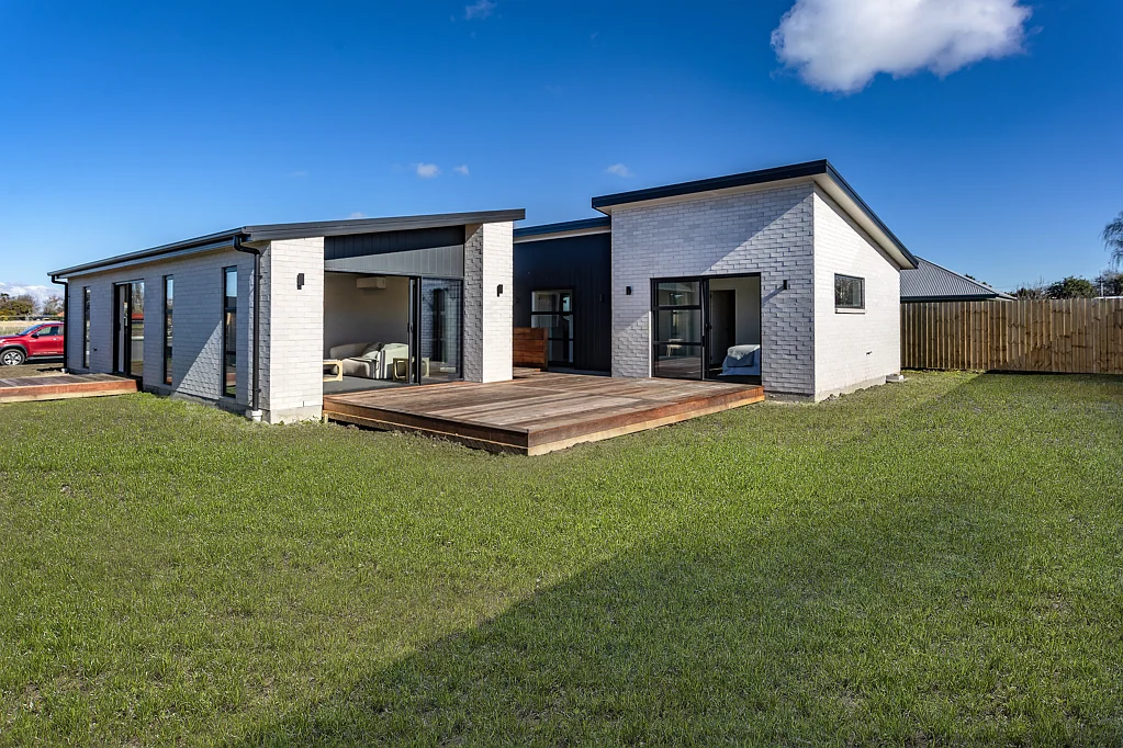 Woodend 3غرفة نوم Mono-Pitch Design with Study - High Spec Living