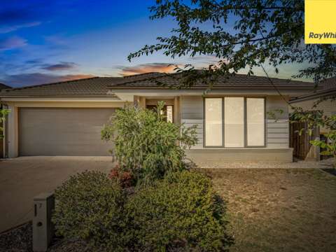 Weir Views 4 Bedroom A Spectacular Family Home!