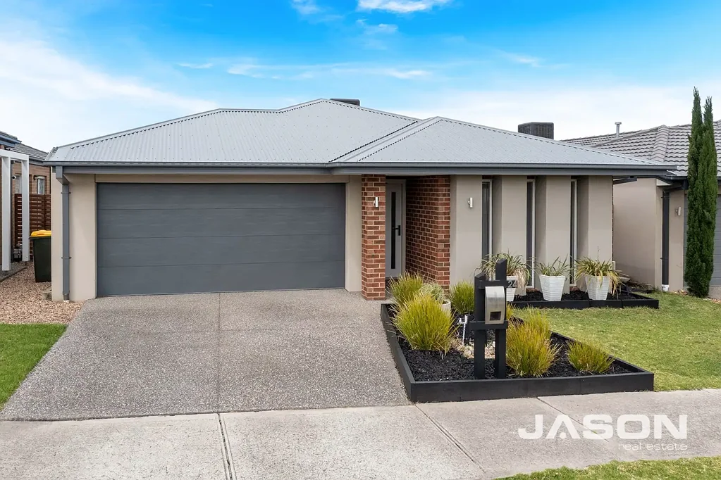 24 Giselle Circuit, Greenvale, VIC 3059