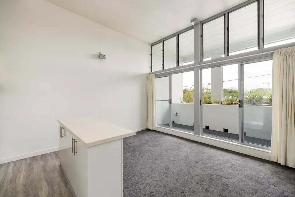 Loft-style living opposite Beaconsfield Park