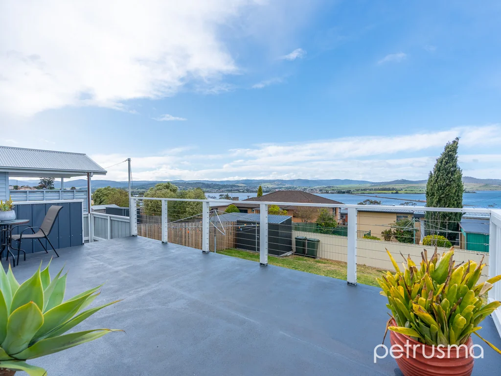 29 First Avenue, Midway Point, TAS 7171