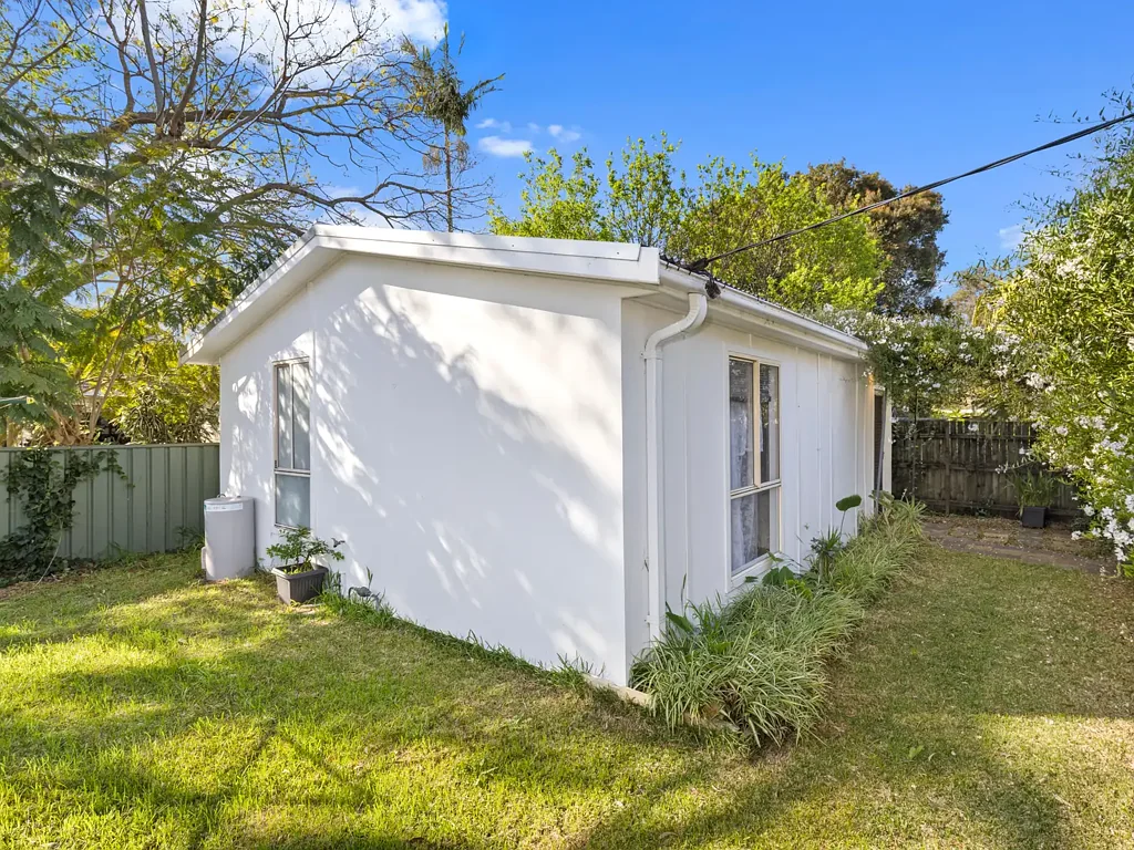 One Bedroom Studio In Berkeley Vale