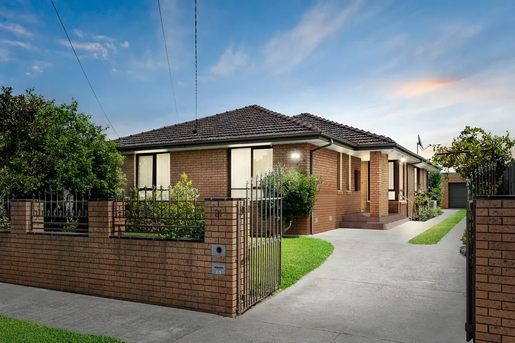 Spacious Family Home in a Prime Clarinda Location