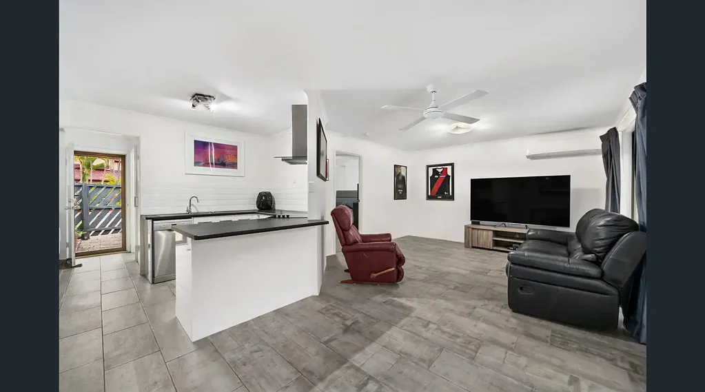 Modern Luxury Villa in the Heart of Benowa
