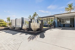 42A Littlemore Road, Orelia
