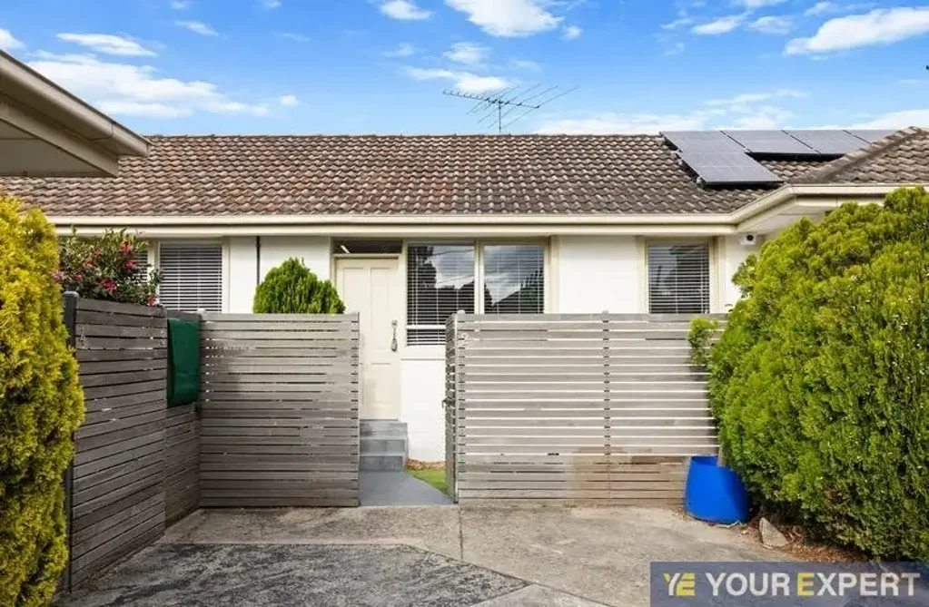 Well-Presented Two-Bedroom Unit in the McKinnon Secondary College Zone