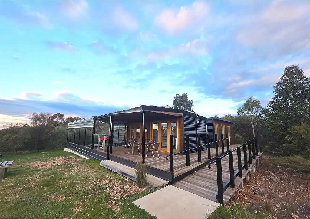 Heathcote South 54 Stunning Acres with Planning Permit for 24 Overnight Guests