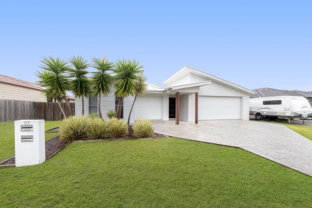 Meridan Plains 5房  Dual Living Opportunity - Flexible Living for Family or Investors.