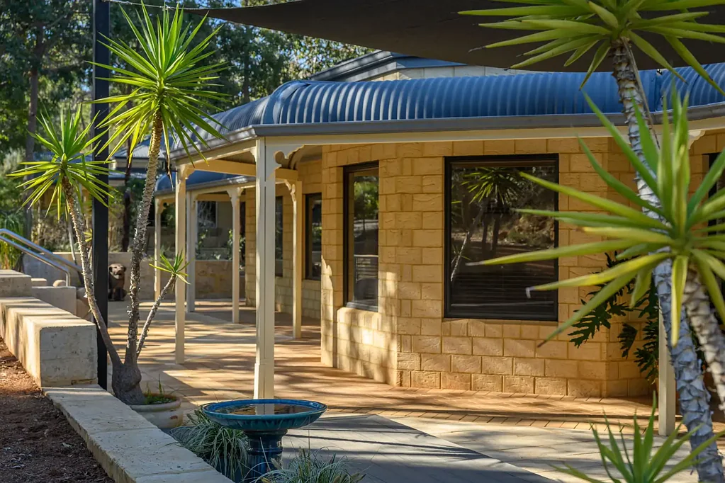 Glen Forrest 4 Bedroom Quality Built Hillside Property set in the Scenic Hills of Glen Forrest