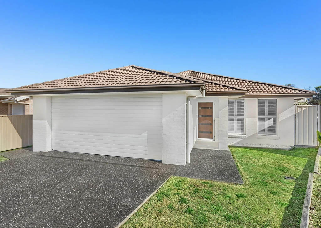 4 Stirling Place, Taree, NSW 2430