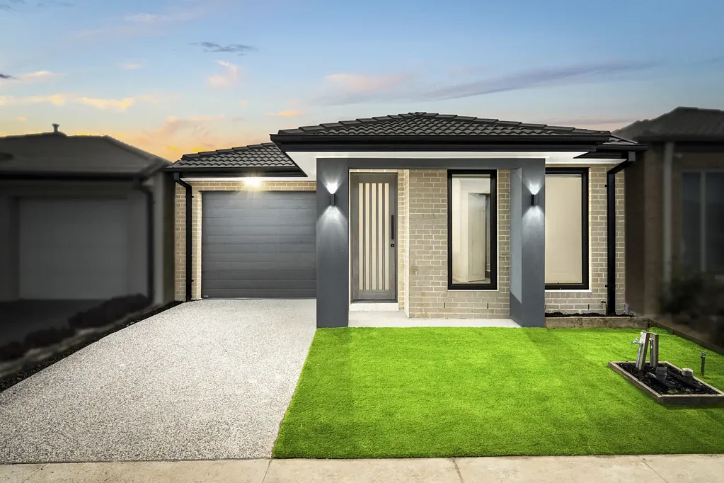 Cranbourne East 4غرفة نوم Brand New.. First Home Buyers Eligible for $10k Grant..