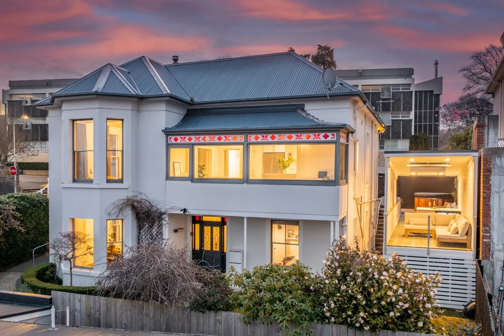 Roslyn 5房  Location & sun & views