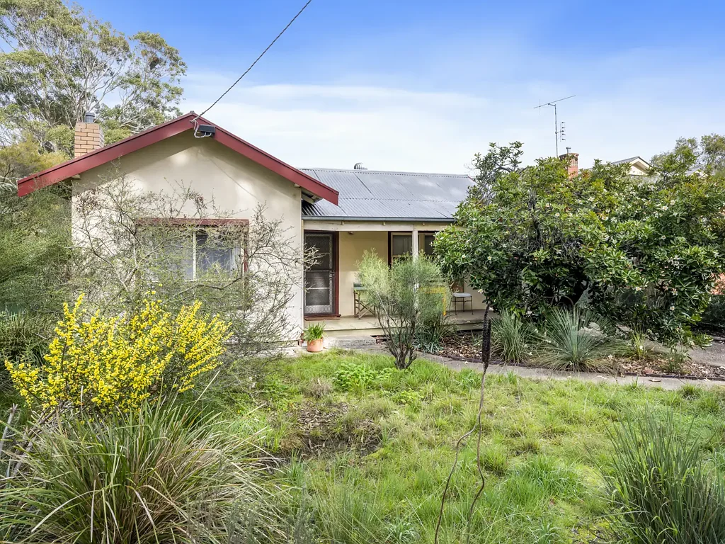 Euroa 4غرفة نوم Great Location - Character 2 Br Home - Leased Self Contained 2br Granny Flat - Set in Lovely Native Gardens - Handy Shedding