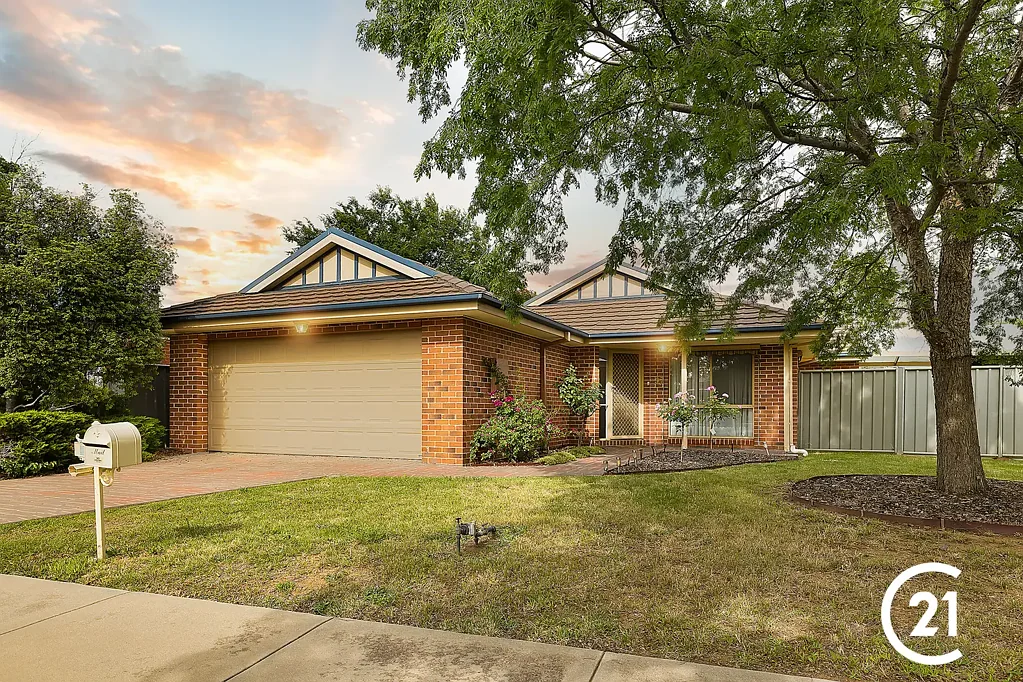 Like New - Immaculate Established Family Home
