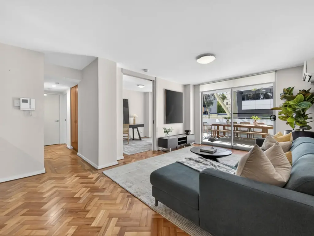 East Perth 3房  Super Sized Luxury�