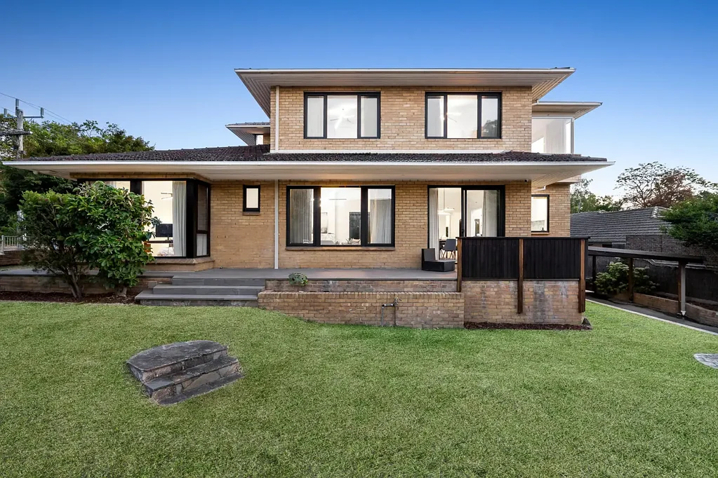 18 Salisbury Street, Balwyn, VIC 3103