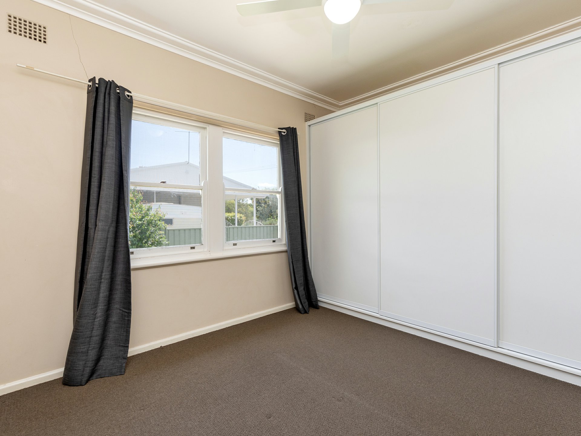 12 CHURCHILL ST, SOUTH TAMWORTH NSW 2340, 0 Bedrooms, 0 Bathrooms, House