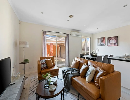 6/1104 Whitehorse Road, Box Hill, Inner East Melbourne, 2 Bedrooms, 2 Bathrooms, Townhouse
