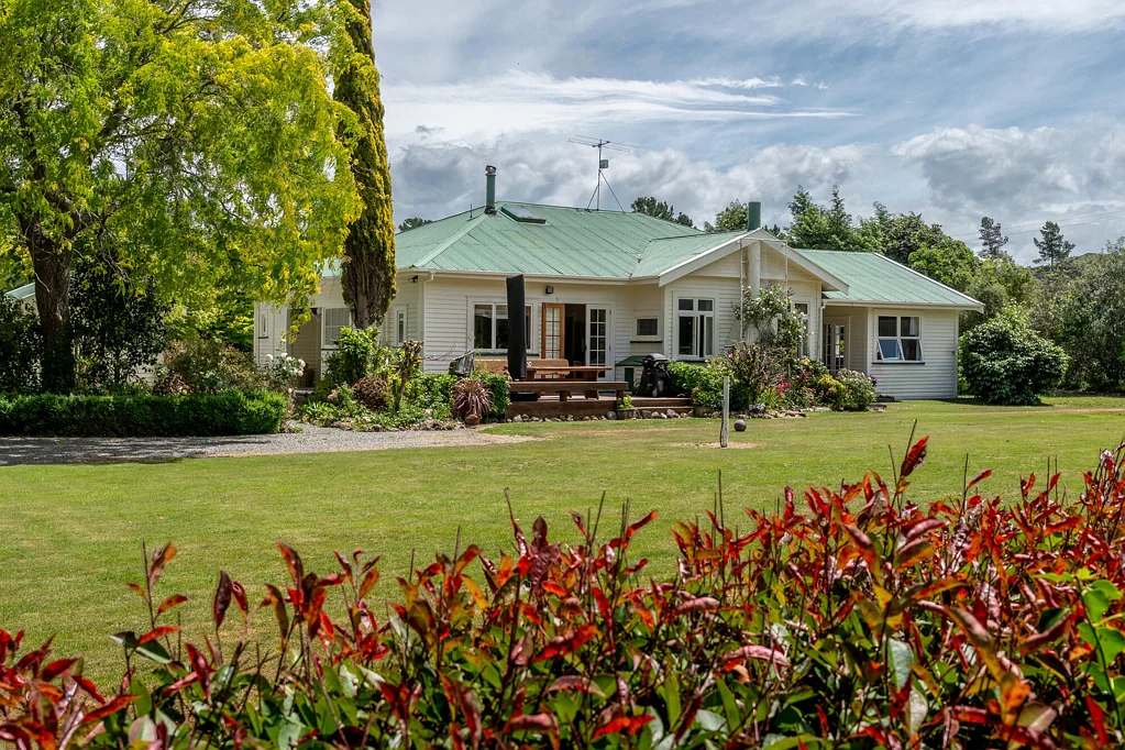 Riversdale Beach  Classic country living