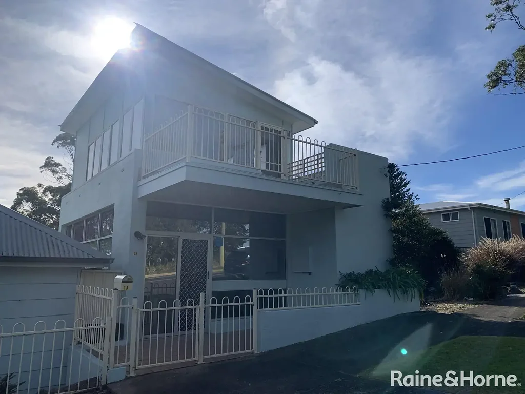 Riverside Living in the Heart of Shoalhaven Heads