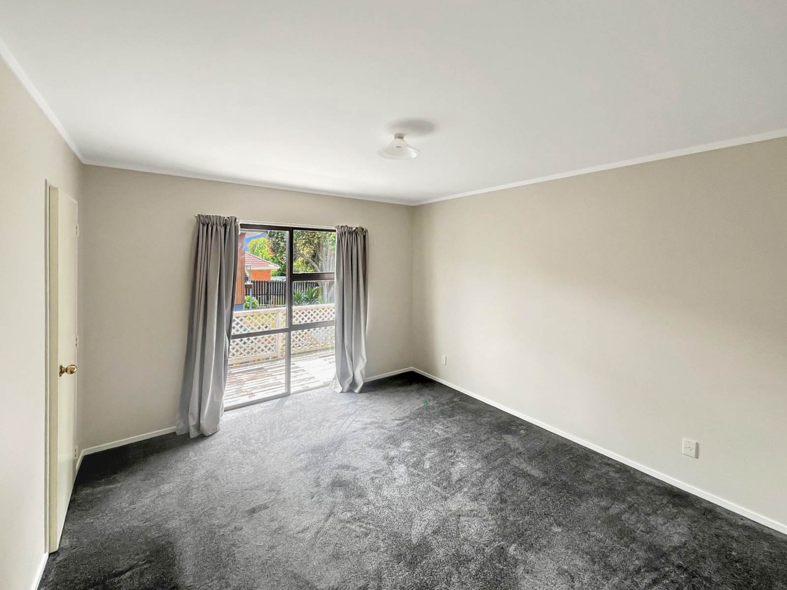 2/11 Ngatiawa Street, One Tree Hill, Auckland, 3房, 1浴, Townhouse