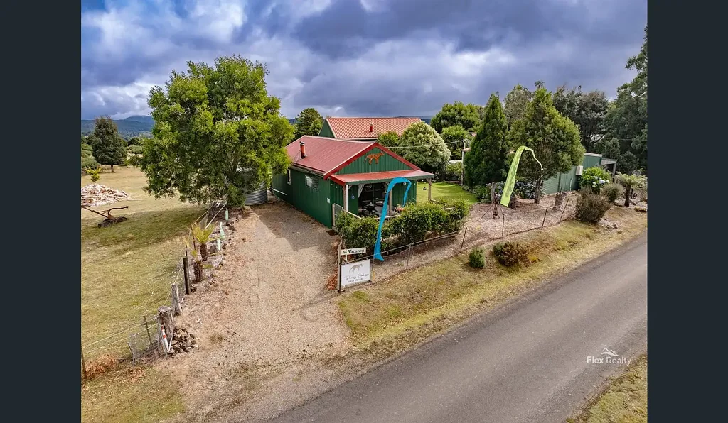 Cosy 1-Bedroom rustic home in Peaceful Waratah