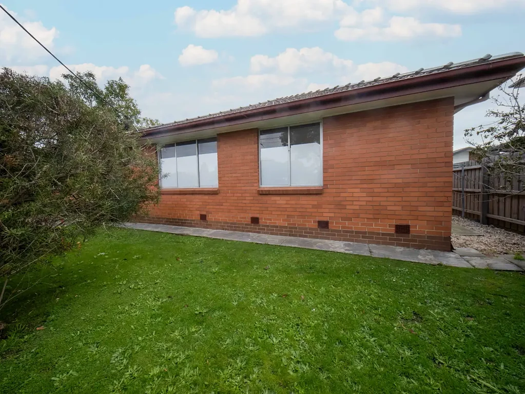Comfortable Living in a Convenient Fawkner Location