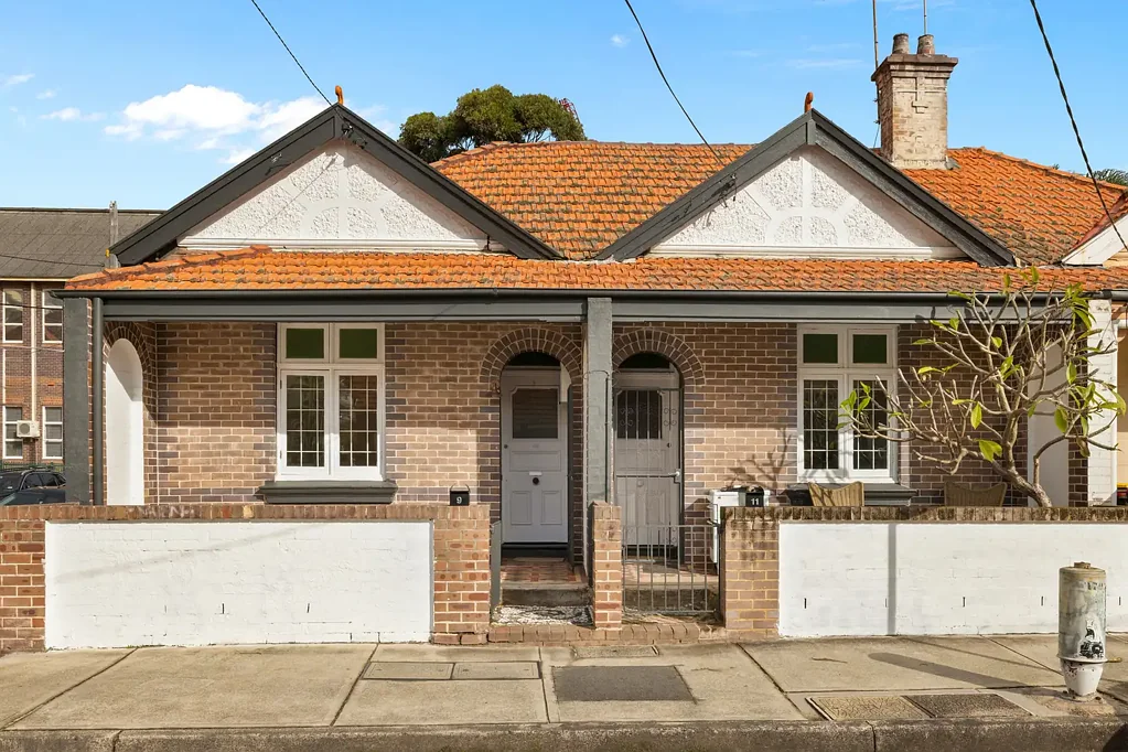 Classic Beachside Semi in the Heart of Manly