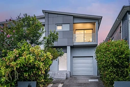 37 Baronbali Street, Dundas