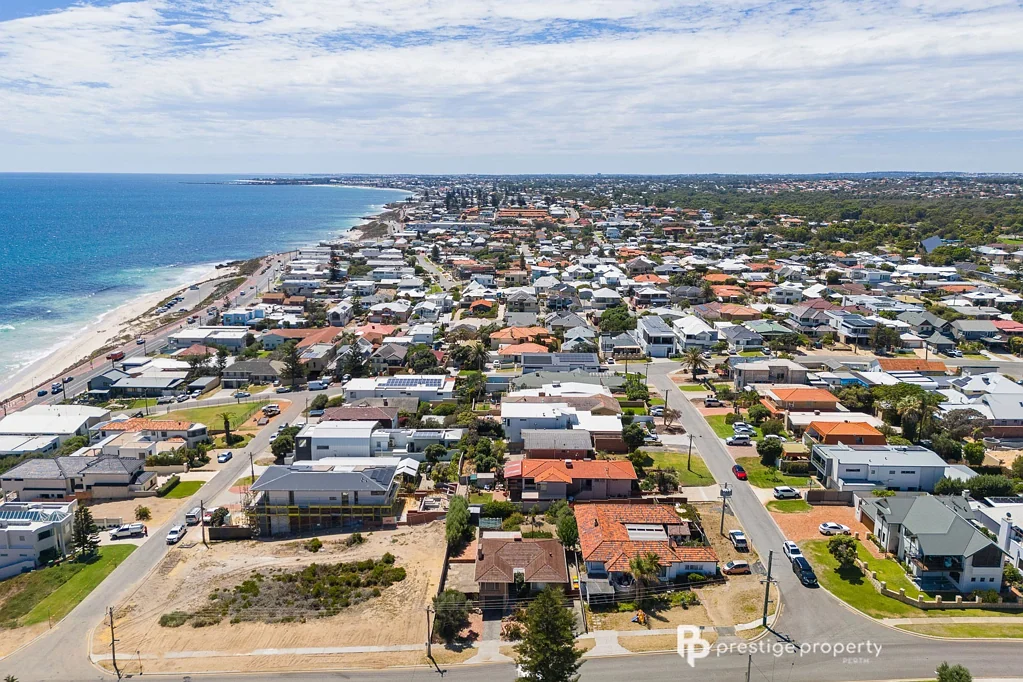 19 Lynn Street, Trigg, WA 6029