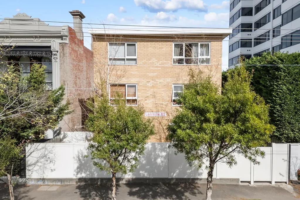 1/52 Canterbury Road, Middle Park, VIC 3206