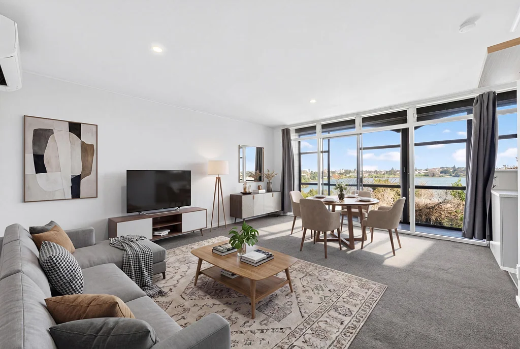 Panmure 2Moenga Entry-Level Opportunity in a Prime Location