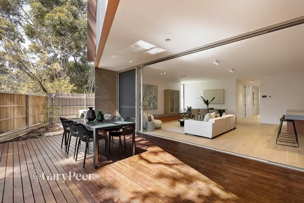 Elwood 3Zimmer Architectural luxury meets leafy tranquillity