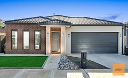 18 Hawkestone Street, Melton South