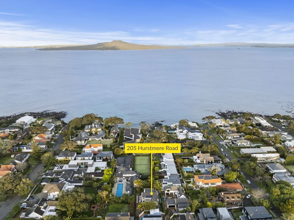 205A Hurstmere Road, Takapuna, North Shore City, Auckland