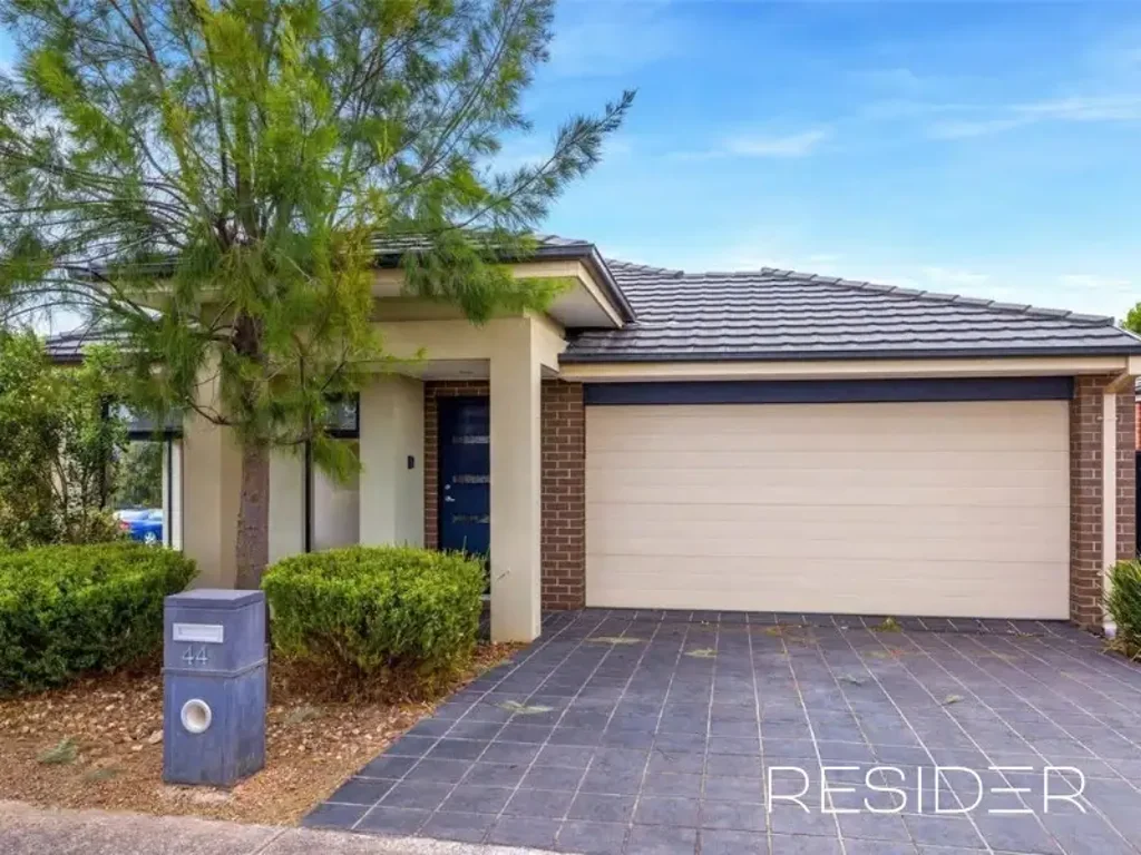 FAMILY HOME IN MERNDA VILLAGE