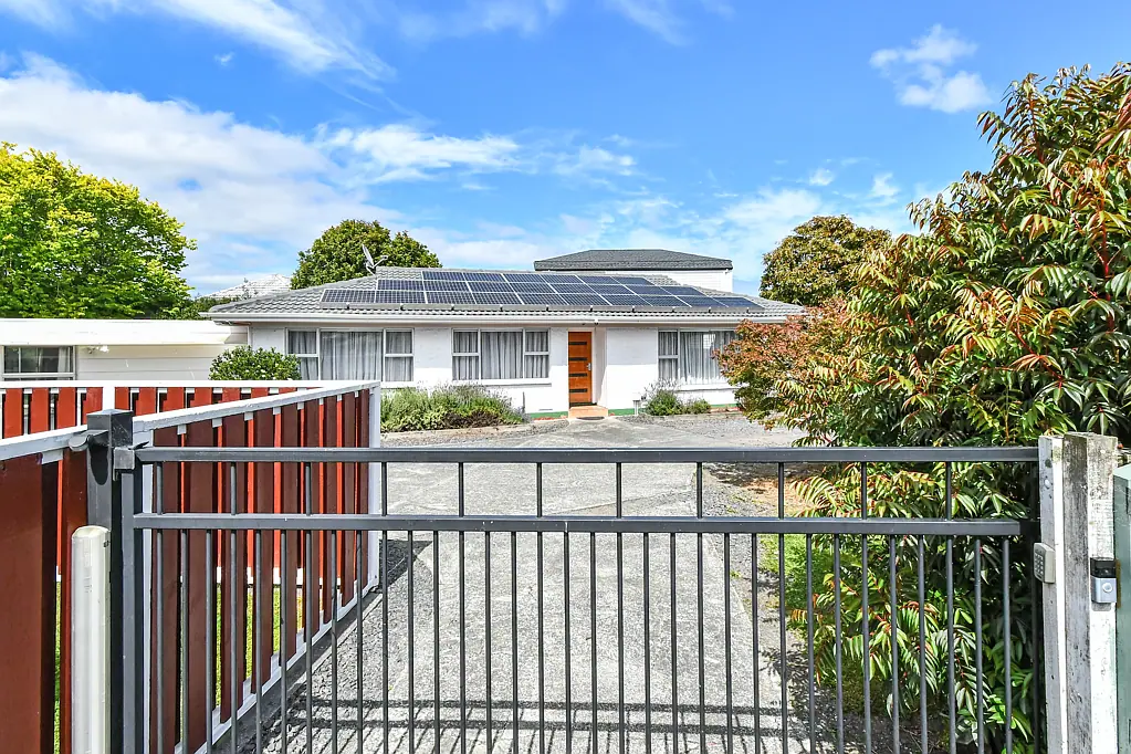 11 Alf Walker Place, Papakura, Auckland